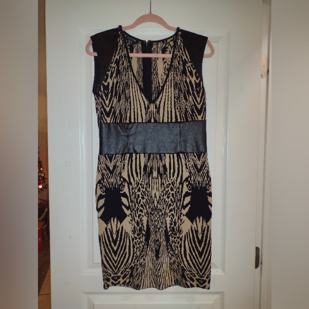 BEBE Short Cocktail Dress w Leather Accents